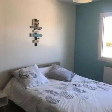 Maison Rue De La Plage Holiday home Lanobre